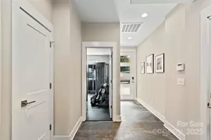 924 Westbrook Dr, Charlotte, NC 28202 - Photo 5