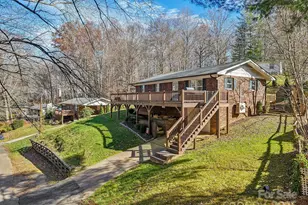 199 Davis Cove Rd, Waynesville, NC 28786 - Photo 3