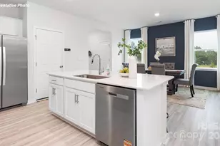 15118 Puffin Ct, Charlotte, NC 28215 - Photo 5