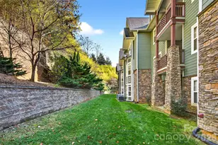 2000 Olde Eastwood Village Blvd, Asheville, NC 28803 - Photo 21