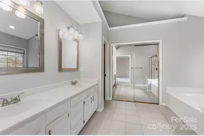 5923 Swanston Drive, Charlotte, NC 28269 - Photo 21