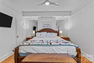 301 W 10th Street W, Charlotte, NC 28202 - Photo 25