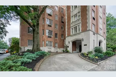 301 W 10th Street W #206, Charlotte, NC 28202 - Photo 23