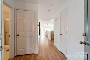 17919 Kings Point Dr, Cornelius, NC 28031 - Photo 9