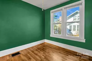 302 S Whitted St, Hendersonville, NC 28739 - Photo 33