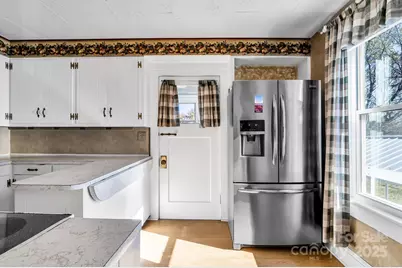 302 S Whitted Street, Hendersonville, NC 28739 - Photo 13