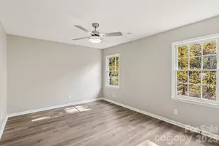 5618 All Saints Ln, Charlotte, NC 28226 - Photo 35