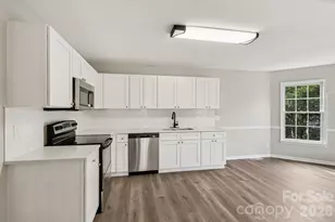 5618 All Saints Ln, Charlotte, NC 28226 - Photo 15