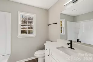 5618 All Saints Ln, Charlotte, NC 28226 - Photo 37