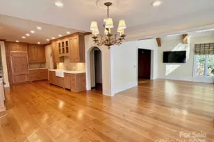 520 E Landing Ridge Cir, Jefferson, NC 28640 - Photo 11