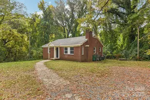 2996 Shady Ln, Charlotte, NC 28208 - Photo 3