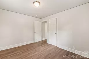 2996 Shady Ln, Charlotte, NC 28208 - Photo 19