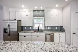 7039 Executive Cir, Denver, NC 28037 - Photo 5