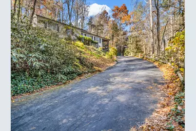 119 Long John Drive, Hendersonville, NC 28791 - Photo 3