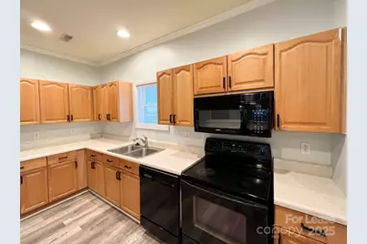 7014 Elm Hill Court, Charlotte, NC 28217 - Photo 5