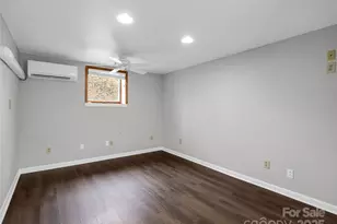 35 Fieldcrest Cir, Asheville, NC 28806 - Photo 17