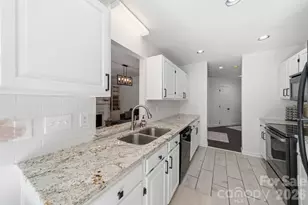 5204 Tedorill Ln, Charlotte, NC 28226 - Photo 7