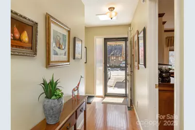 303 N Scarlet Oak Lane, Hendersonville, NC 28791 - Photo 3