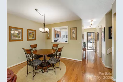 303 N Scarlet Oak Lane, Hendersonville, NC 28791 - Photo 11