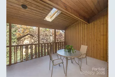 303 N Scarlet Oak Lane, Hendersonville, NC 28791 - Photo 7