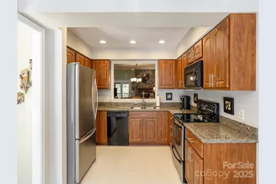 303 N Scarlet Oak Lane, Hendersonville, NC 28791 - Photo 13