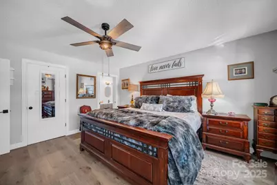 2581 Double Island Road, Green Mountain, NC 28740 - Photo 15