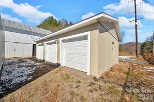 2581 Double Island Rd, Burnsville, NC 28740 - Photo 37