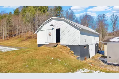 2581 Double Island Road, Burnsville, NC 28740 - Photo 33