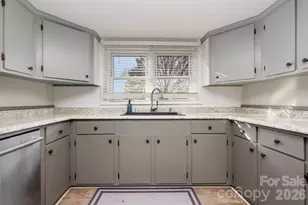 603 Old North Main St, Clover, SC 29710 - Photo 1