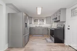 603 Old North Main St, Clover, SC 29710 - Photo 3