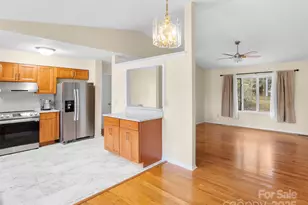 73 Oakmont Dr, Fairview, NC 28730 - Photo 5