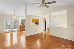 73 Oakmont Dr, Fairview, NC 28730 - Photo 7