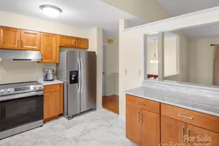 73 Oakmont Dr, Fairview, NC 28730 - Photo 11