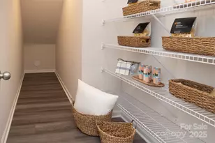 7407 Hodges Meadow Ln, Charlotte, NC 28213 - Photo 9