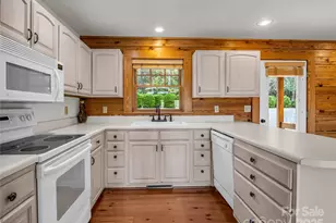 134 Raleigh Dr, Lake Lure, NC 28746 - Photo 9