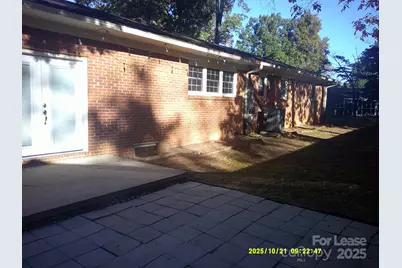 1820 12th Street NE, Hickory, NC 28601 - Photo 3