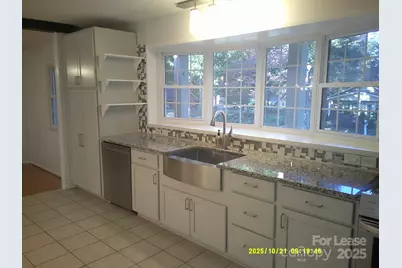 1820 12th Street NE, Hickory, NC 28601 - Photo 7