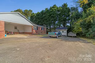 1934 Hayes Dr, Rock Hill, SC 29732 - Photo 3