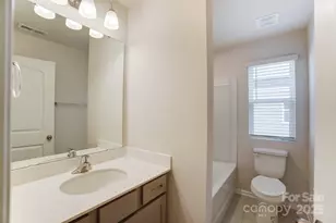 7403 Hodges Meadow Ln, Charlotte, NC 28213 - Photo 15