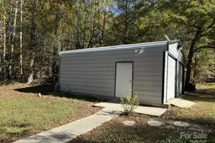 7159 Rev Melvin Adams Dr, Kershaw, SC 29067 - Photo 3