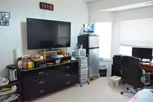 4106 Barclay Forest Dr, Charlotte, NC 28213 - Photo 17