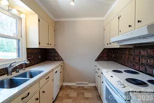 5315 Ruth Dr, Charlotte, NC 28215 - Photo 29