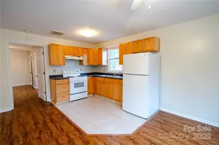 5315 Ruth Dr, Charlotte, NC 28215 - Photo 17