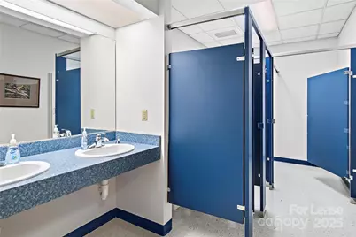 135 Boxwood Drive #Upstairs Offices, Mocksville, NC 27028 - Photo 21