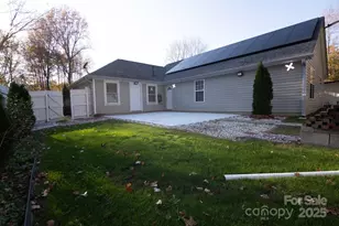 7407 Heronwood Ln, Charlotte, NC 28227 - Photo 43