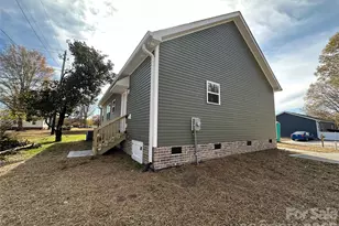 901 E Church St, Cherryville, NC 28021 - Photo 9