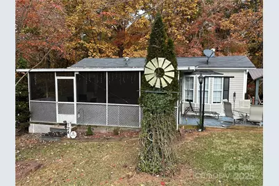 124 Hummingbird Circle, New London, NC 25127 - Photo 1