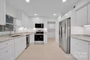 8343 Norcroft Dr, Charlotte, NC 28269 - Photo 13