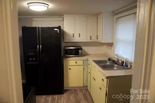 121 Martin St, Ellenboro, NC 28040 - Photo 19