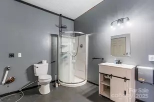 203 Providence Rd, Forest City, NC 28043 - Photo 35